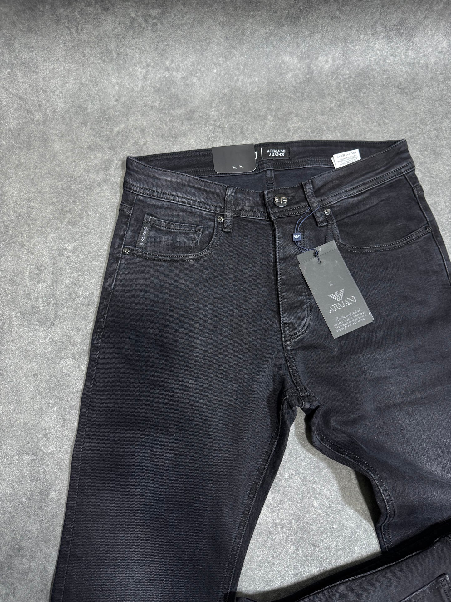 ARMANI jean noir délavé